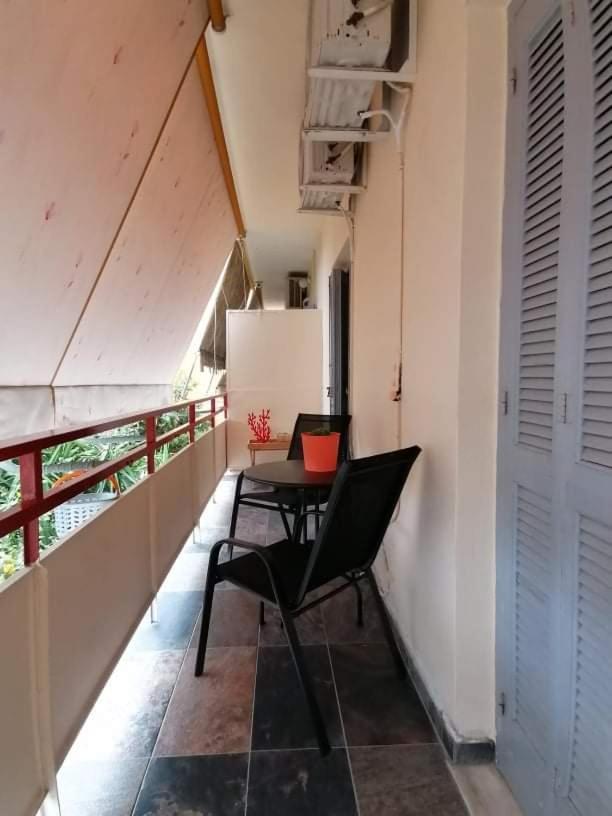 Cozy Apartment Near Metro Station Agia Marina Афины Экстерьер фото