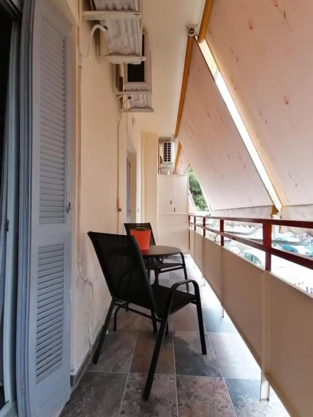 Cozy Apartment Near Metro Station Agia Marina Афины Экстерьер фото