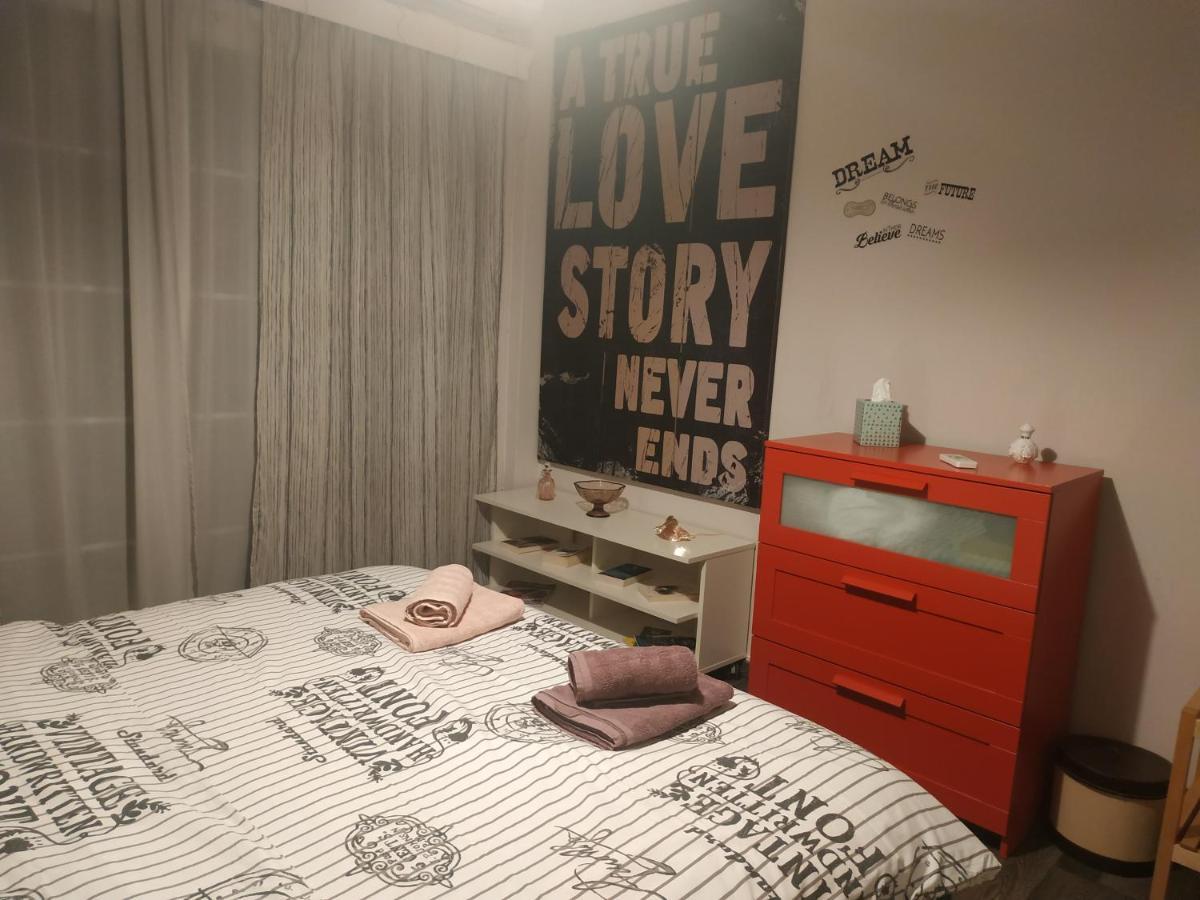 Cozy Apartment Near Metro Station Agia Marina Афины Экстерьер фото