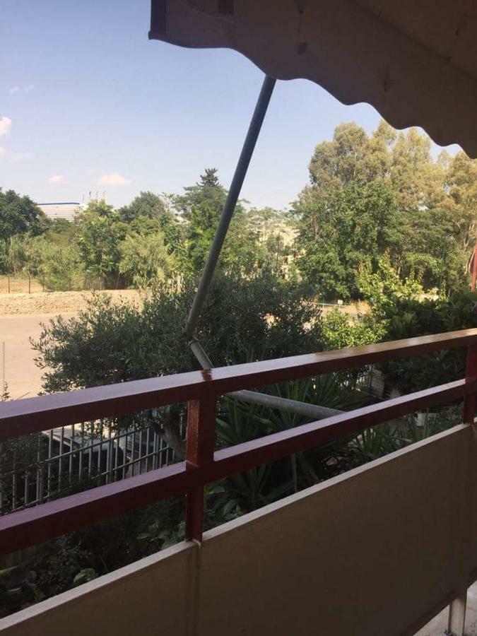 Cozy Apartment Near Metro Station Agia Marina Афины Экстерьер фото